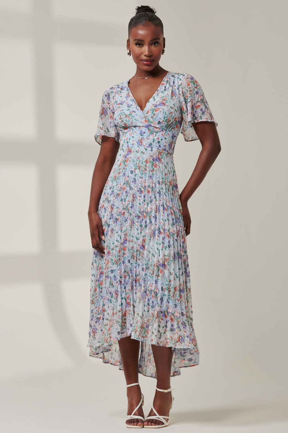 Платье макси Meagan с v образным вырезом из шифона Jolie Moi, синий
Платье макси Meagan с v образным вырезом из шифона Jolie Moi, синий