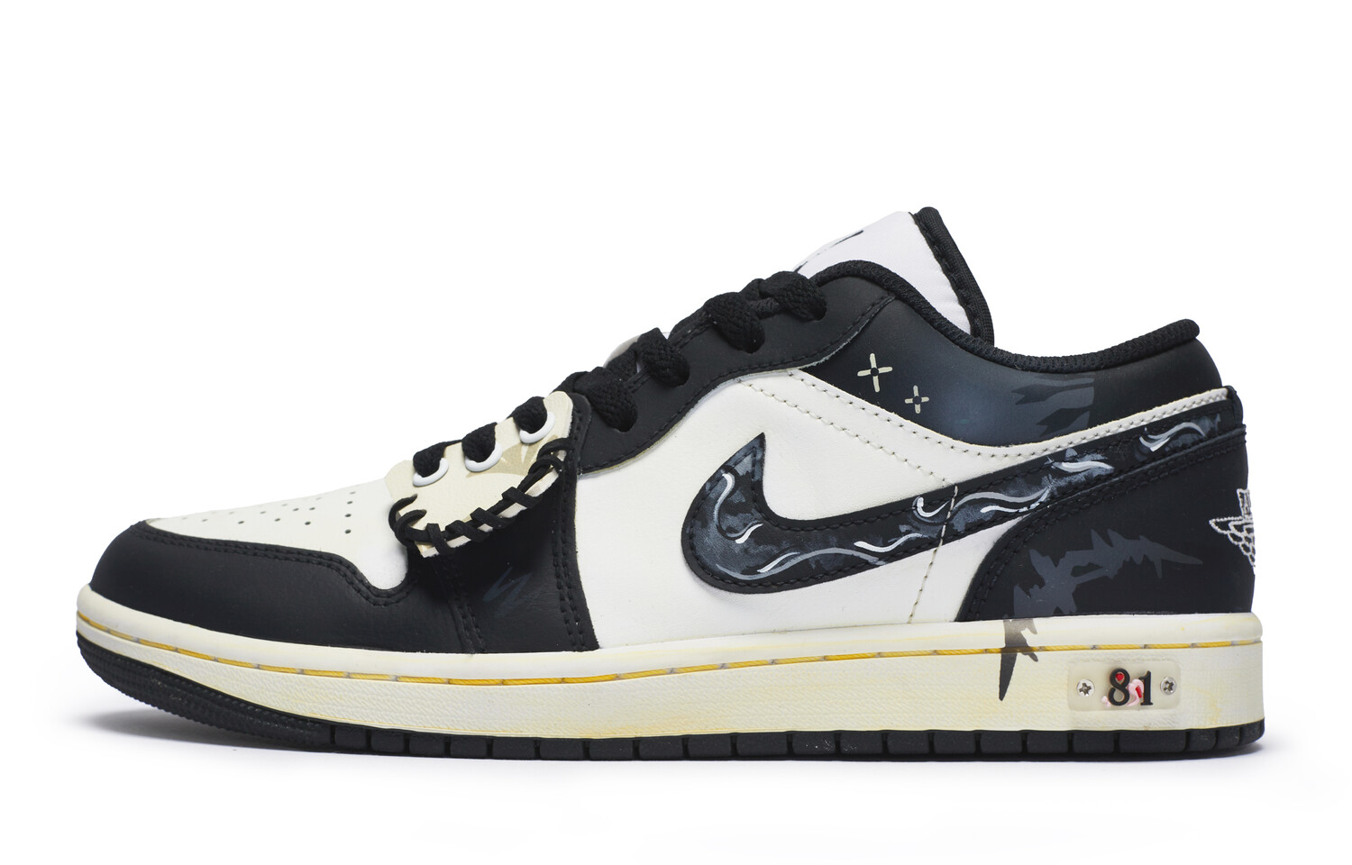 Кроссовки Air Jordan 1 Vintage Basketball Shoes Unisex Low-top White/black, черный/белый
Кроссовки Air Jordan 1 Vintage Basketball Shoes Unisex Low-top White/black, черный/белый