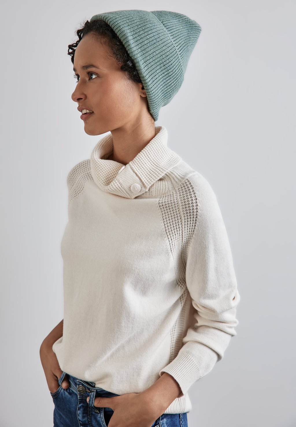 Шапка Street One, неоновый синий
Шапка Street One, неоновый синий