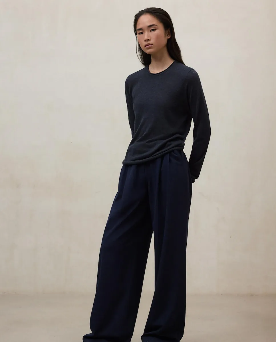 Женский джемпер из тонкой пряжи с круглым вырезом Ecoalf, темно-серый
Женский джемпер из тонкой пряжи с круглым вырезом Ecoalf, темно-серый