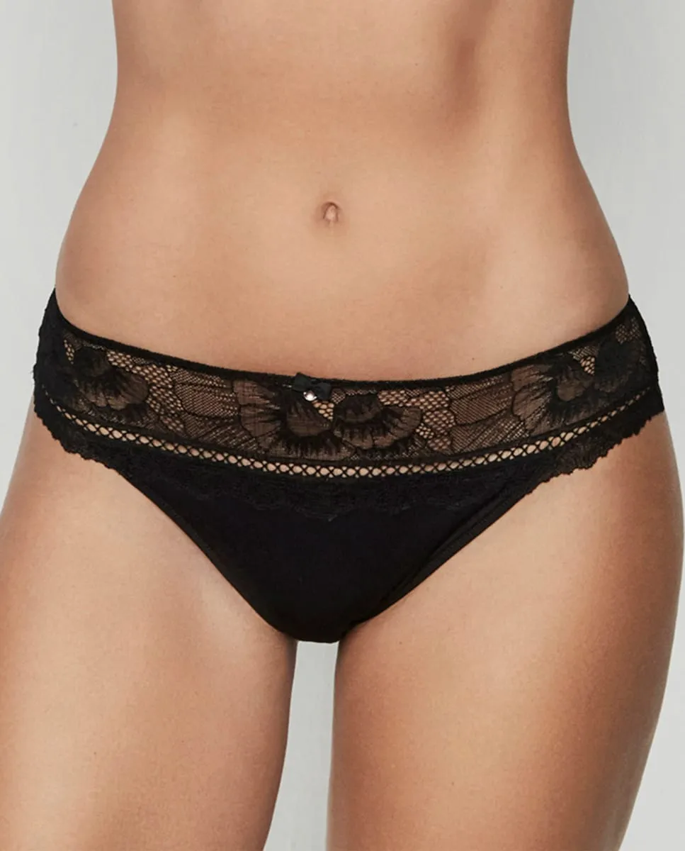 Классические кружевные плавки бикини Selmark, черный
Классические кружевные плавки бикини Selmark, черный