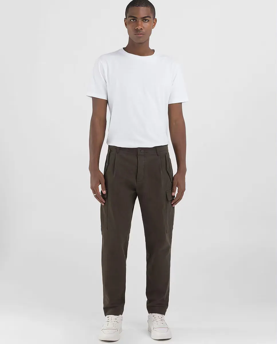 Мужская брюки-карго с карманами Replay, темно-зеленый 
Мужская брюки-карго с карманами Replay, темно-зеленый