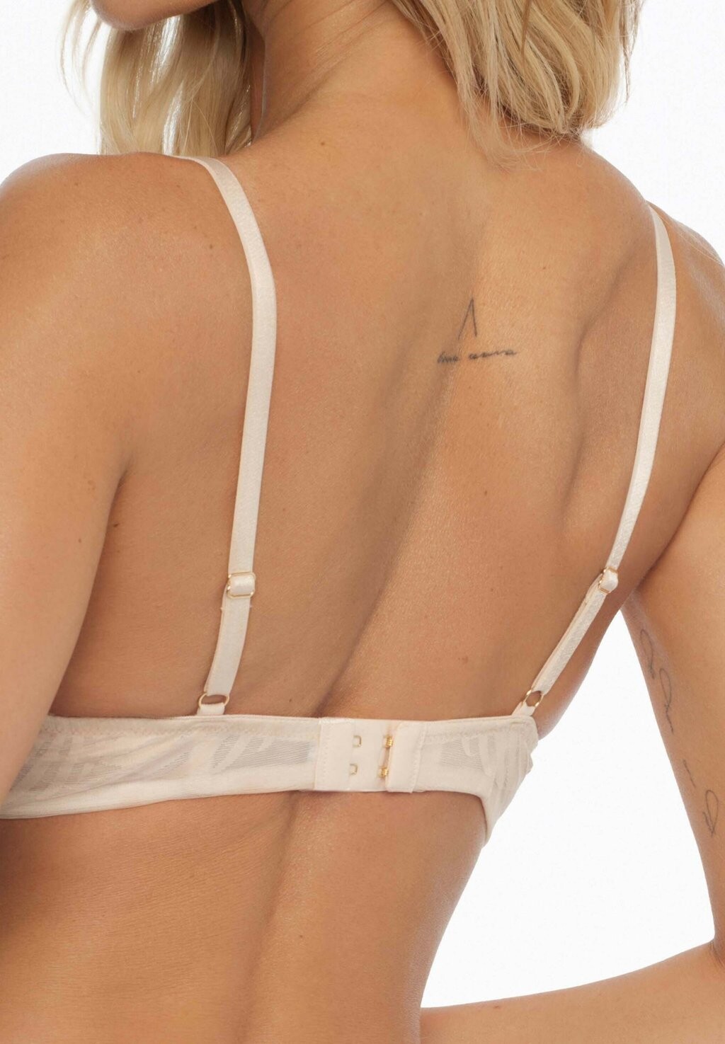 Бюстгальтер пуш-ап NACRE ESOTIQ, бежевый
Бюстгальтер пуш-ап NACRE ESOTIQ, бежевый