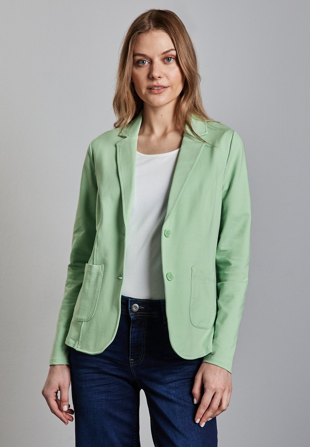 Блейзер Street One, зеленый
Блейзер Street One, зеленый