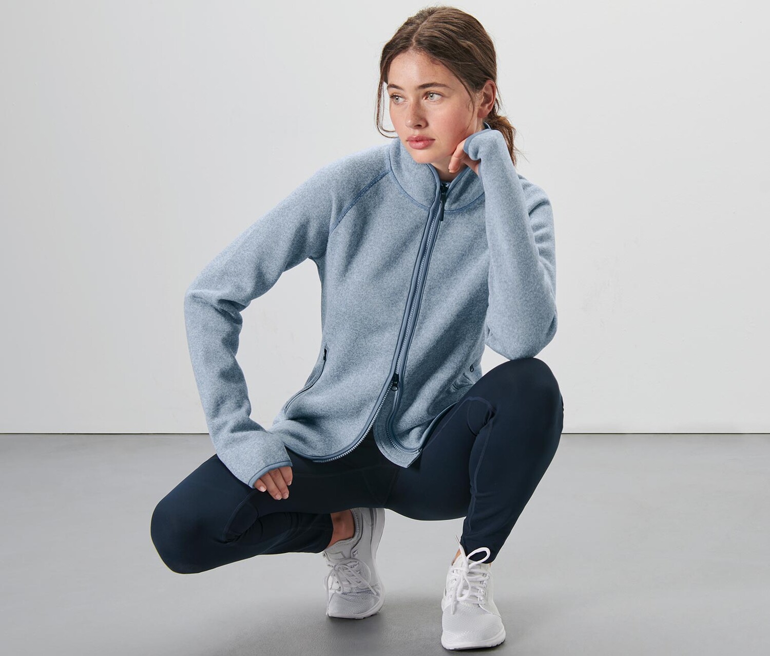 Вязаная флисовая куртка Tchibo, ледяной серый
Вязаная флисовая куртка Tchibo, ледяной серый