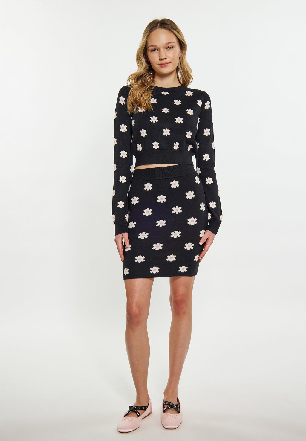 Юбка-карандаш myMo, черный
Юбка-карандаш myMo, черный