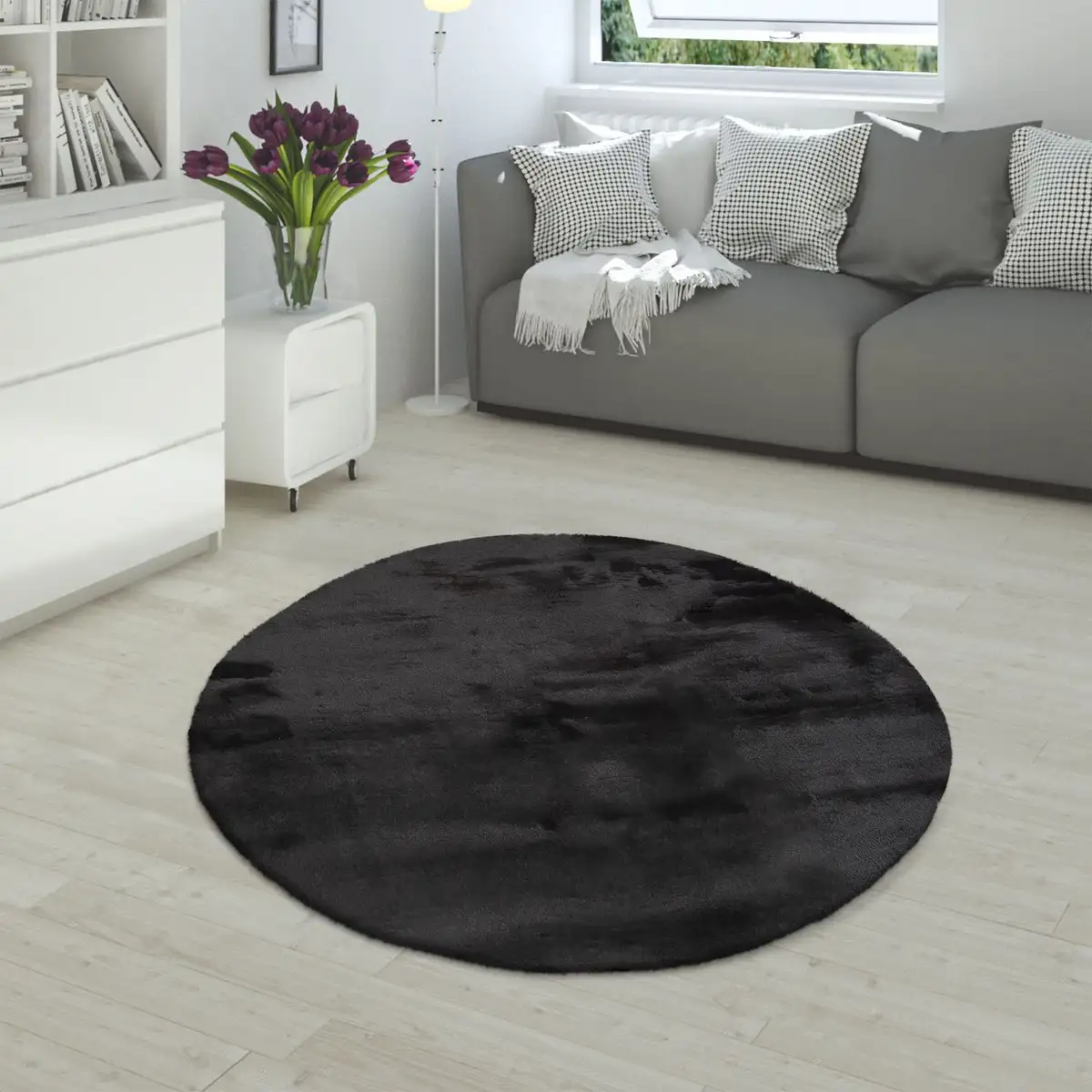 Меховой ковер Paco Home "Rabbit 780", круглый, искусственный мех, ощущение кроличьего меха, настоящий приятный ковер, однотонные цвета Ø 80 см, черный
Меховой ковер Paco Home "Rabbit 780", круглый, искусственный мех, ощущение кроличьего меха, настоящий приятный ковер, однотонные цвета Ø 80 см, черный