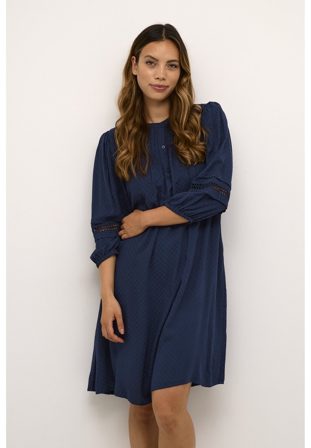 Платье-блузка CUDANIA Culture, цвет salute
Платье-блузка CUDANIA Culture, цвет salute