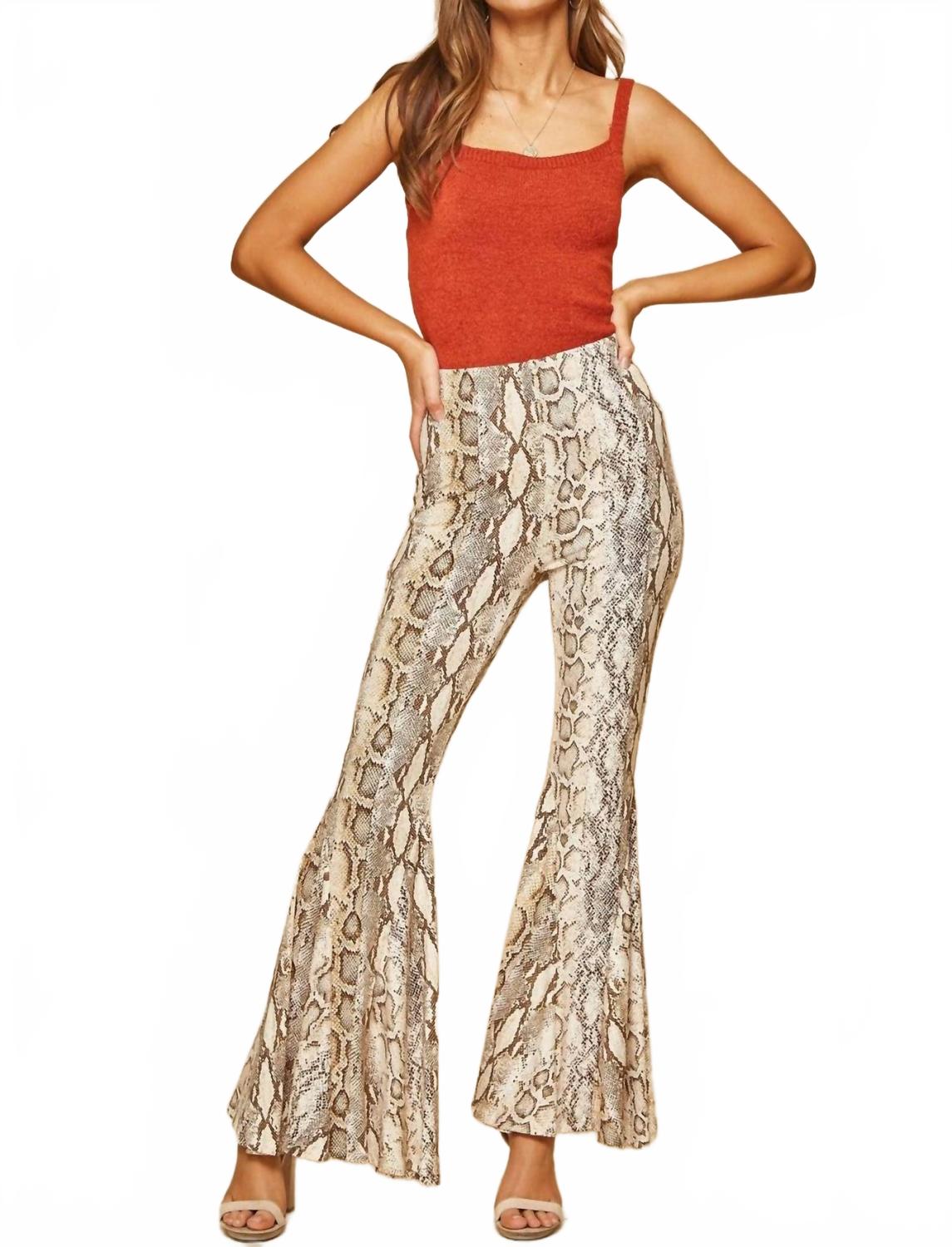 Брюки клеш с принтом под змею ANDREE BY UNIT, Snake Print
Брюки клеш с принтом под змею ANDREE BY UNIT, Snake Print