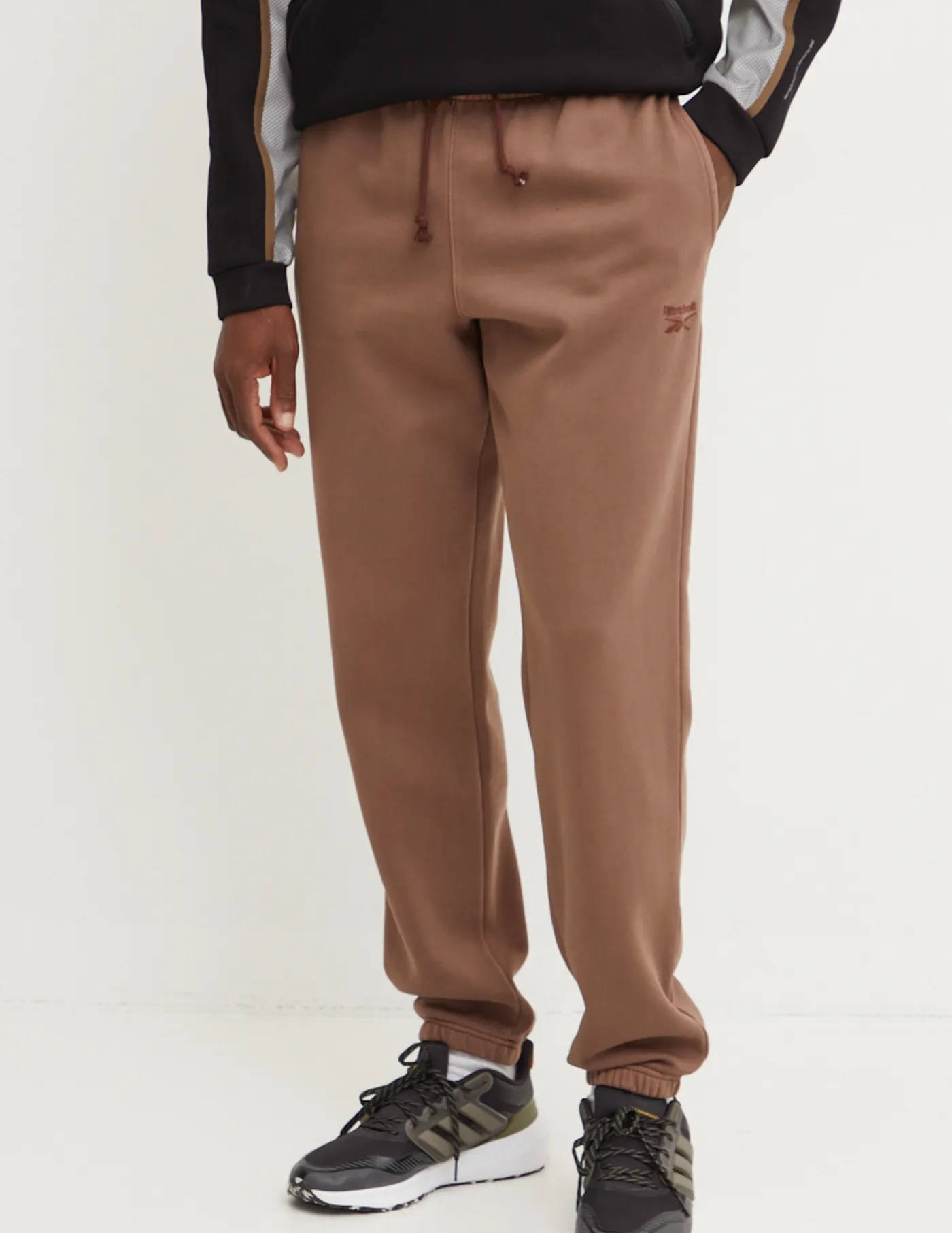 Спортивные брюки Identity Reebok, коричневый 
Спортивные брюки Identity Reebok, коричневый