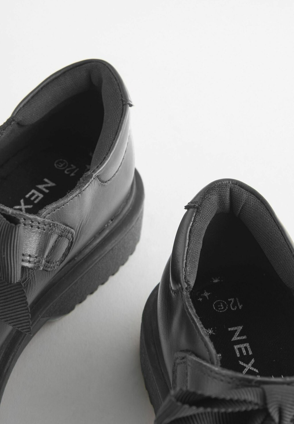 Балетки с пряжкой BOW CHUNKY MARY JANE SCHOOL Next, черный
Балетки с пряжкой BOW CHUNKY MARY JANE SCHOOL Next, черный