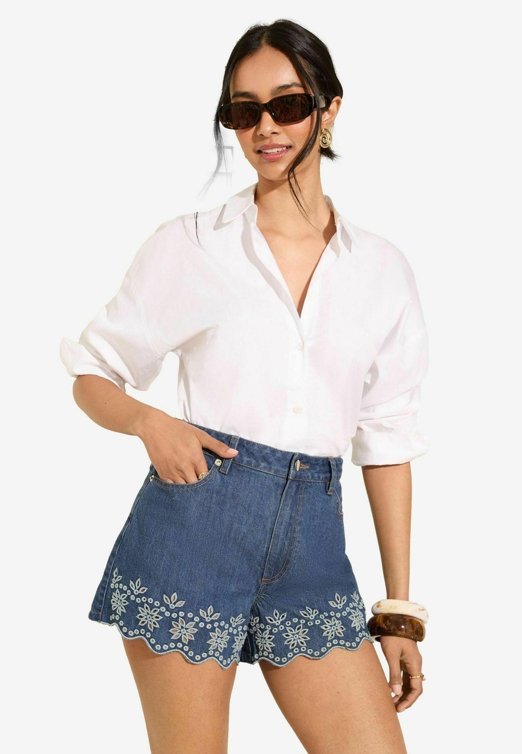 Брюки Friends Like These, синий
Брюки Friends Like These, синий