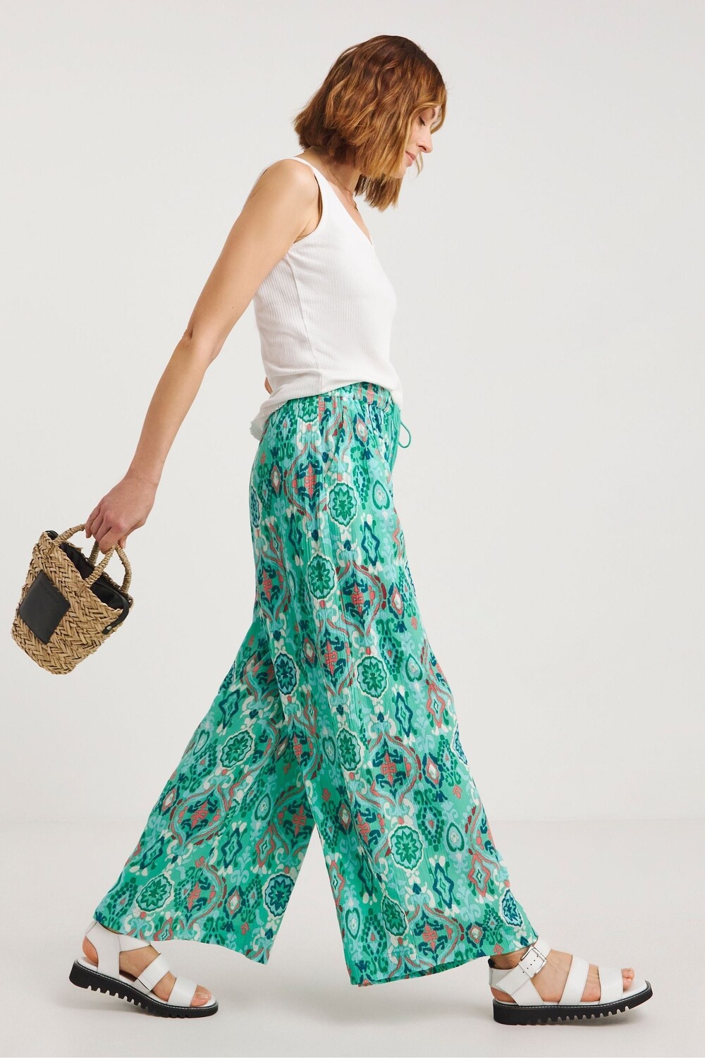 Брюки палаццо из жатого материала Jd Williams, зеленый
Брюки палаццо из жатого материала Jd Williams, зеленый