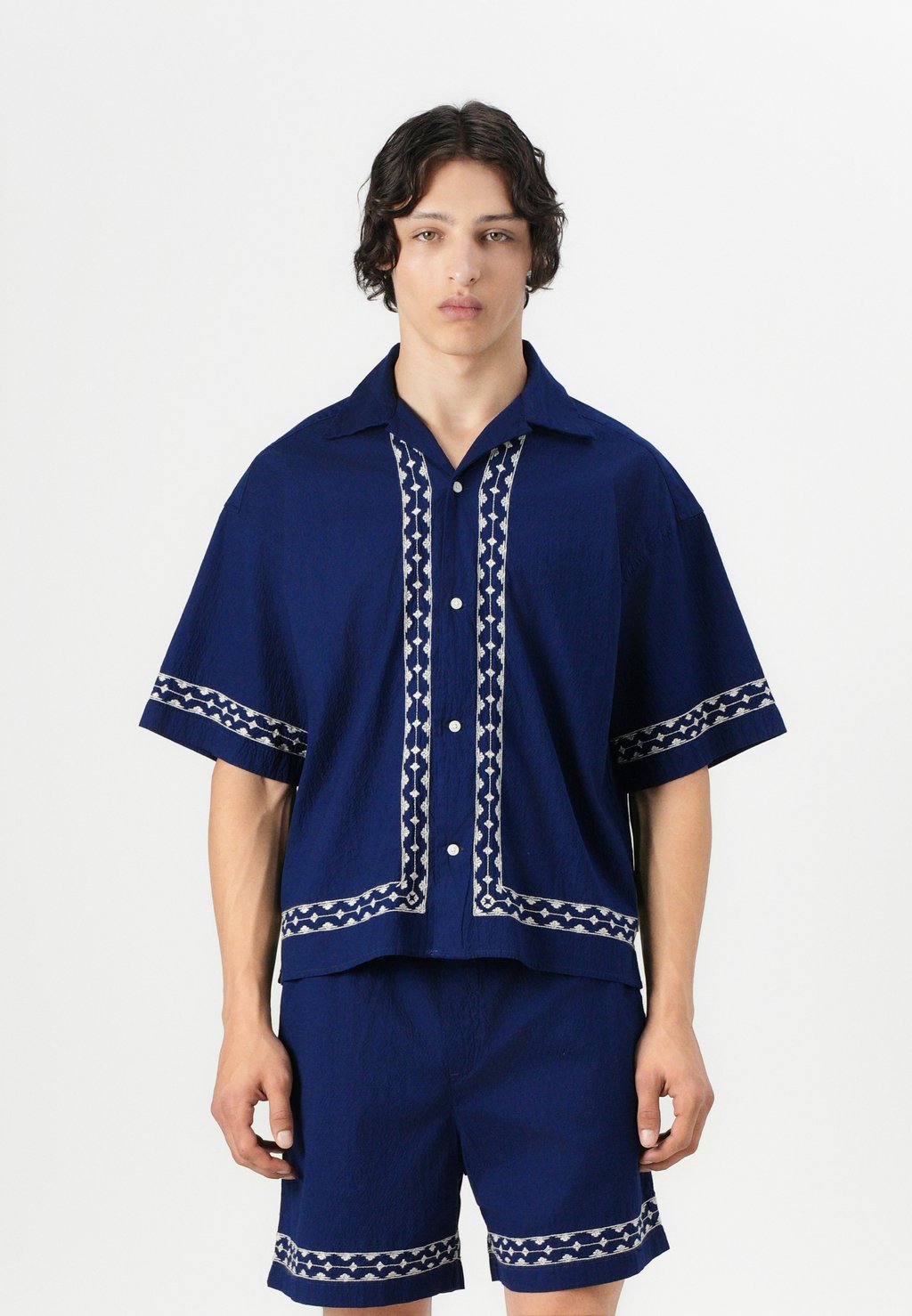 Рубашка JORDIA CRINKLE RESORT SHIRT Jack & Jones, синий
Рубашка JORDIA CRINKLE RESORT SHIRT Jack & Jones, синий