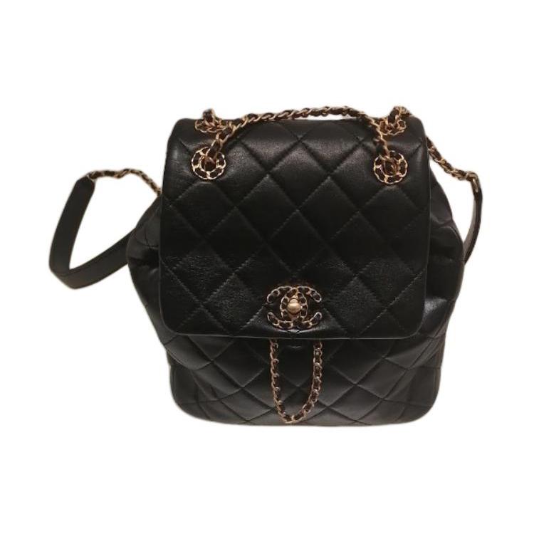 Женский черный рюкзак из овчины CHANEL
Женский черный рюкзак из овчины CHANEL