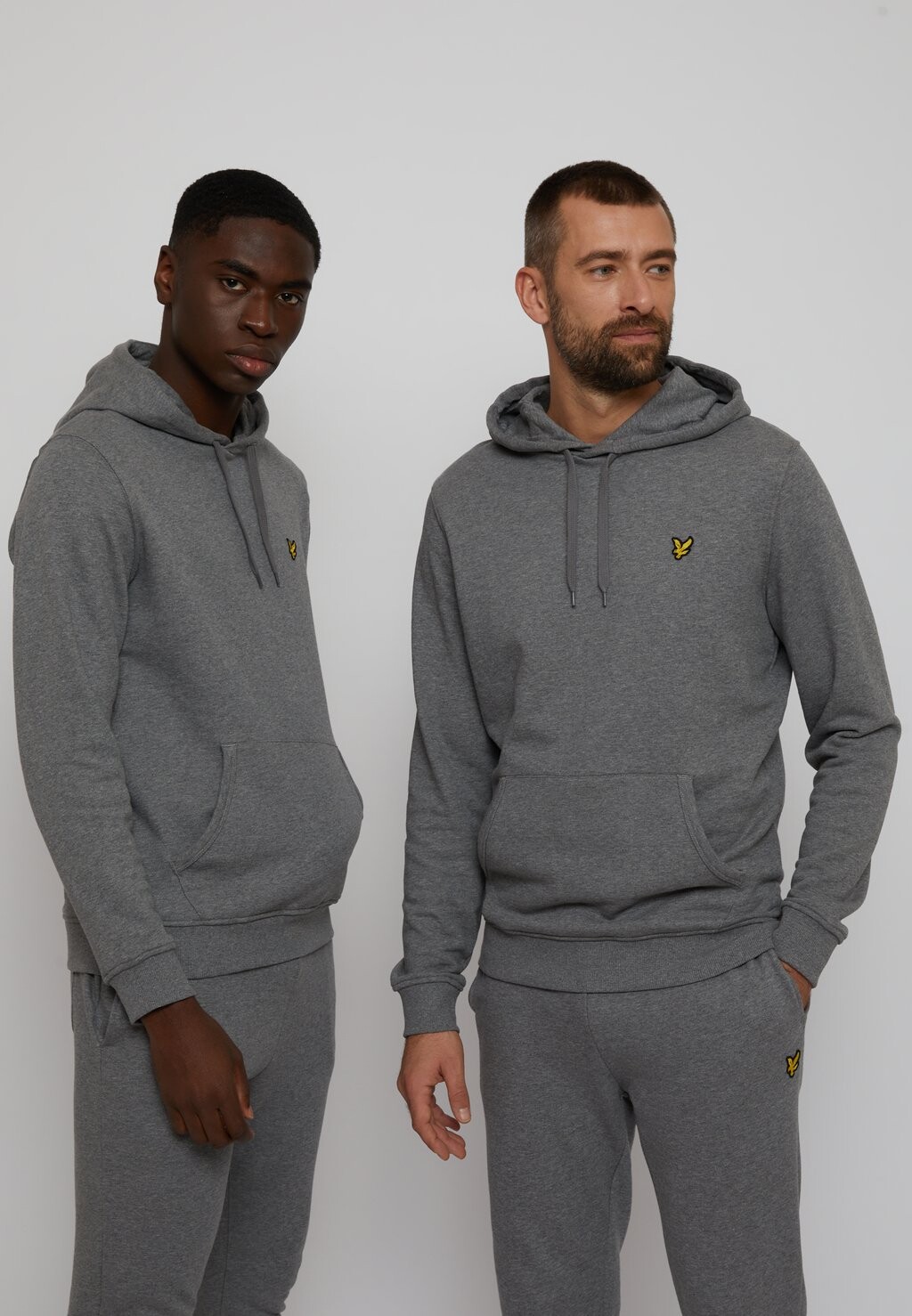 Худи Lyle & Scott, средний серый меланж
Худи Lyle & Scott, средний серый меланж