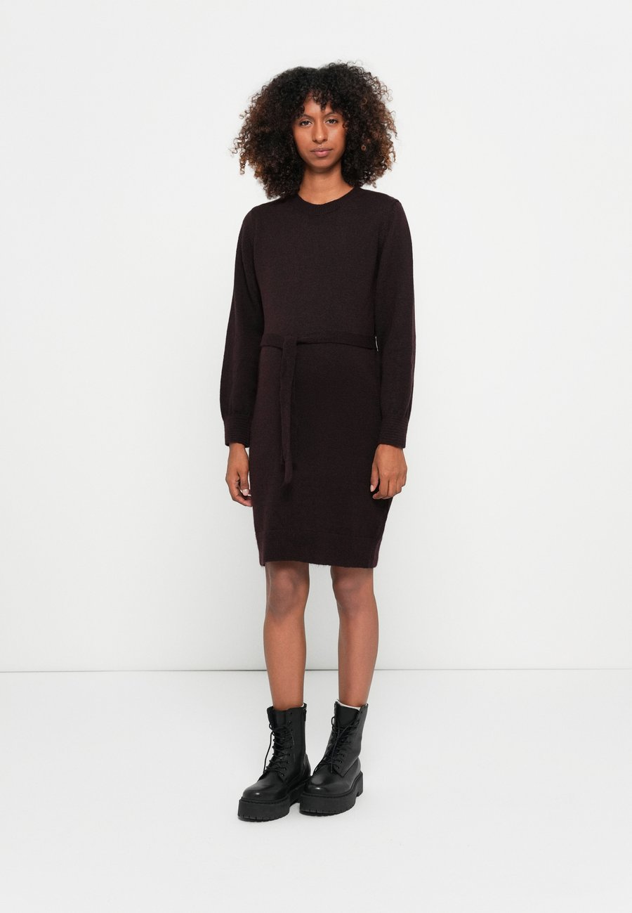 Платье MAMALICIOUS NEWANNE L/S NOOS, Winetasting /Bordeaux
Платье MAMALICIOUS NEWANNE L/S NOOS, Winetasting /Bordeaux