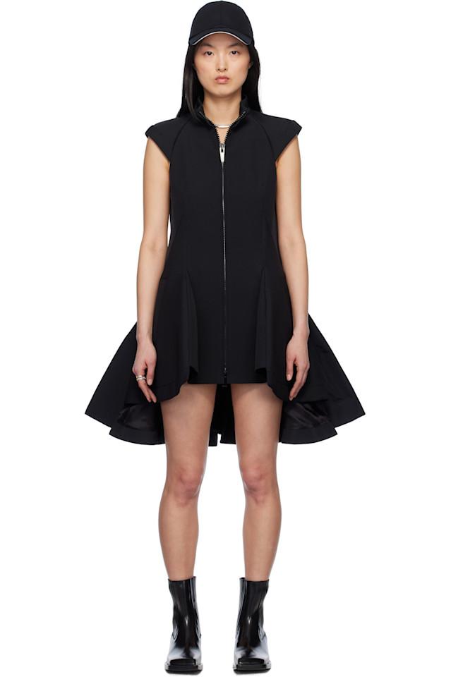 Мини-платье из матлассе в смесовой сарже Sacai, черный
Мини-платье из матлассе в смесовой сарже Sacai, черный