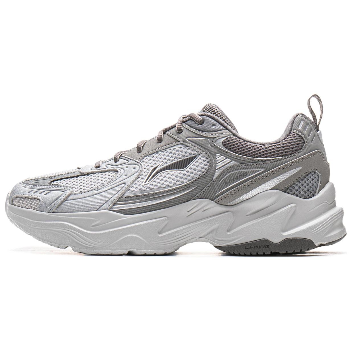 Кроссовки LINING Meteor 2K Chunky Sneakers Men Low-top Light Smoke Gray/Shark Gray/Ink Gray, серый
Кроссовки LINING Meteor 2K Chunky Sneakers Men Low-top Light Smoke Gray/Shark Gray/Ink Gray, серый