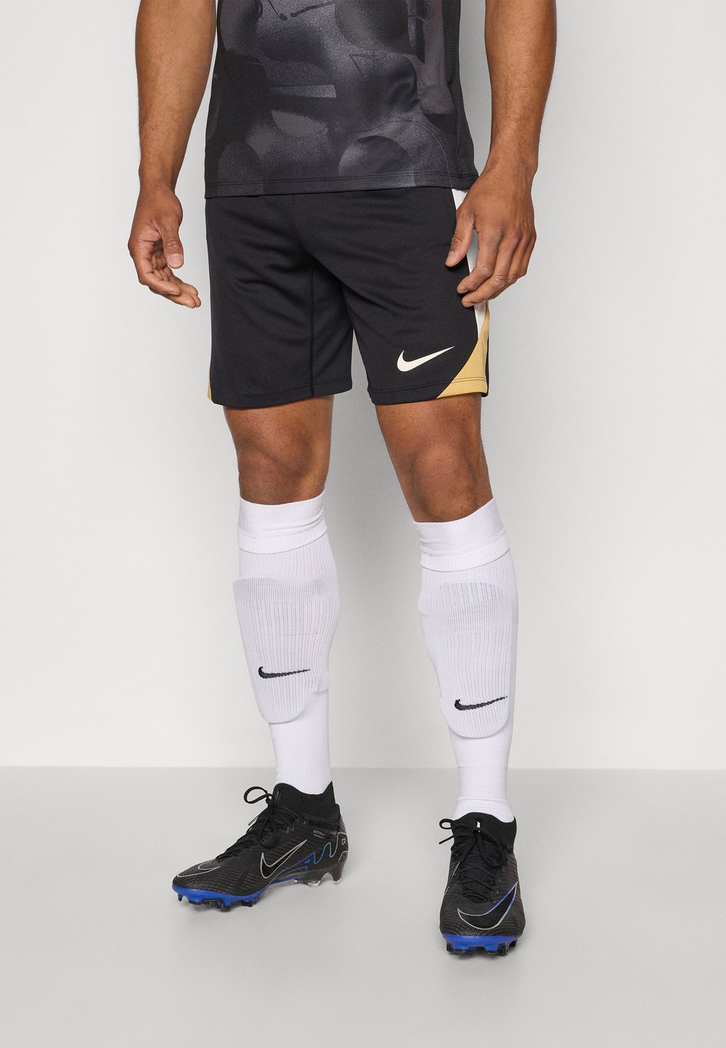 Спортивные шорты Nike Performance, черный
Спортивные шорты Nike Performance, черный