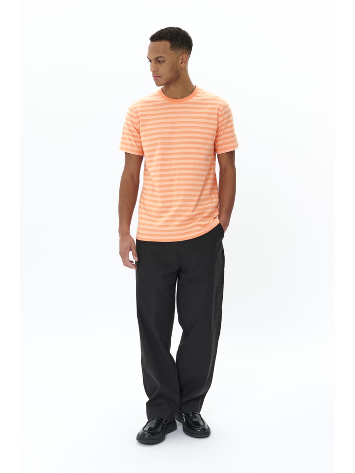 Футболка MAjeramy Straight Fit в цвете Shell Coral Matinique
Футболка MAjeramy Straight Fit в цвете Shell Coral Matinique