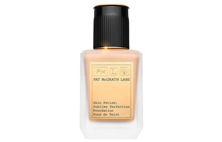 Увлажняющий и легкий тональный крем для выравнивания и осветления тона кожи 35ml PAT McGRATH LABS, light4
Увлажняющий и легкий тональный крем для выравнивания и осветления тона кожи 35ml PAT McGRATH LABS, light4