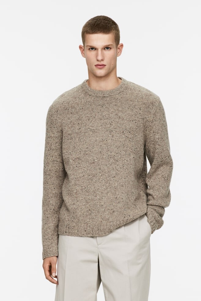Свитер из смеси шерсти и альпаки Arket, бежевый
Свитер из смеси шерсти и альпаки Arket, бежевый