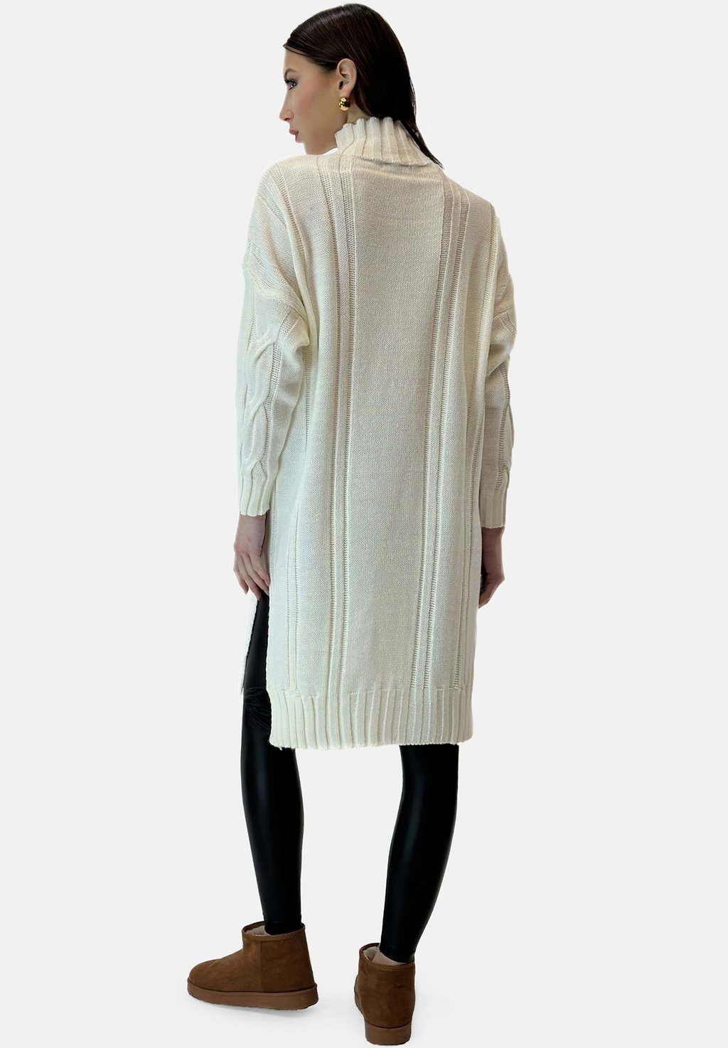 Платье-джемпер Elara, белый
Платье-джемпер Elara, белый