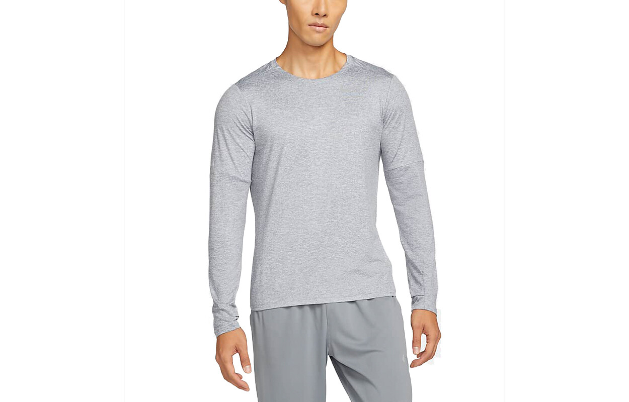 Футболка мужская светло-серая Nike, серый
Футболка мужская светло-серая Nike, серый