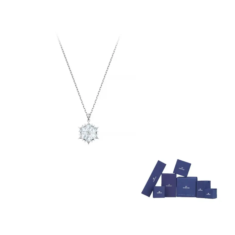 Волшебный кулон Swarovski
Волшебный кулон Swarovski