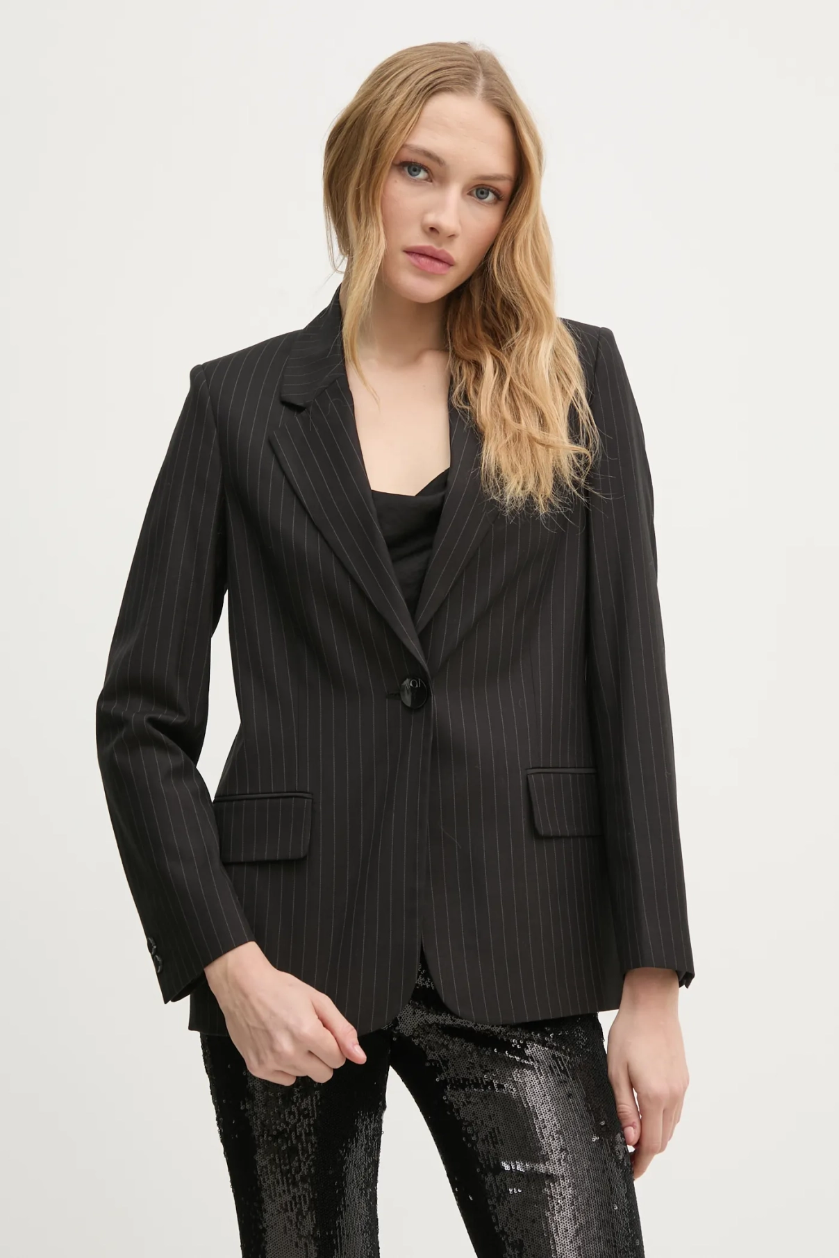 Блейзер с добавлением шерсти Sisley, черный
Блейзер с добавлением шерсти Sisley, черный