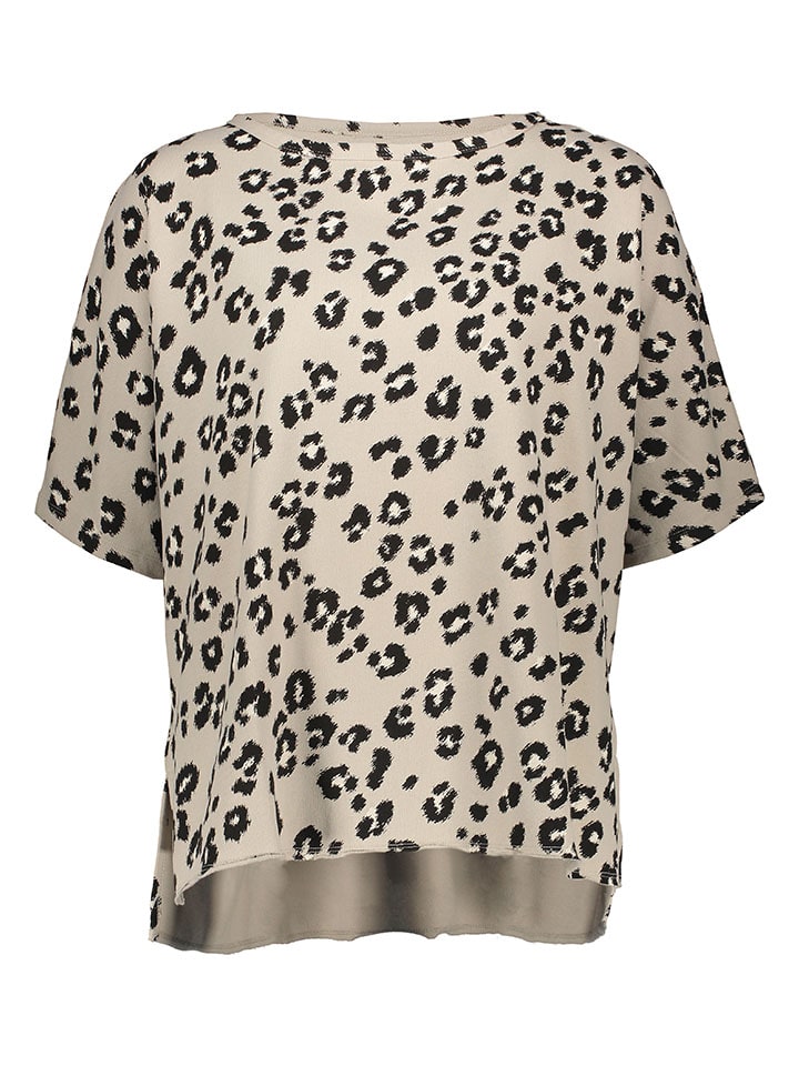 Толстовка Juvia, цвет sand/schwarz
Толстовка Juvia, цвет sand/schwarz