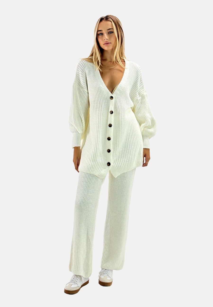 Кардиган Elara LANGESSET , Wei/White
Кардиган Elara LANGESSET , Wei/White