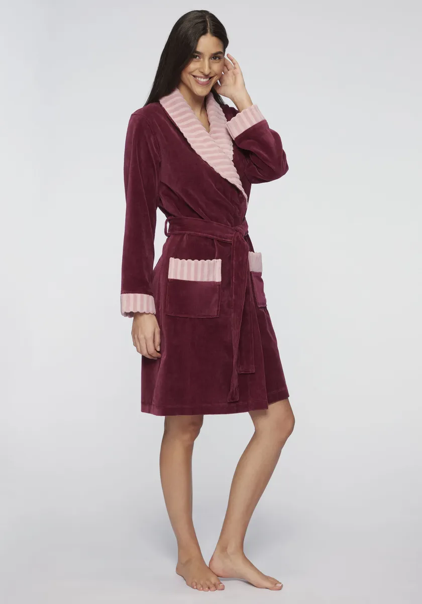 Халат Vivance Dreams, цвет Dunkelrot, Flieder-Gestreift
Халат Vivance Dreams, цвет Dunkelrot, Flieder-Gestreift