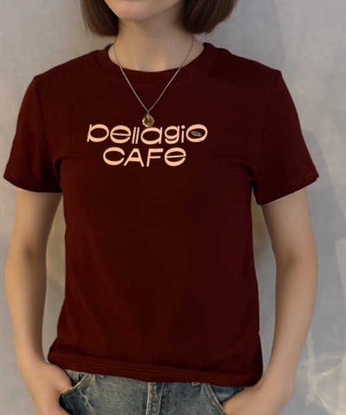 Футболка с принтом и нашивкой Girly Doll, бордового цвета
Футболка с принтом и нашивкой Girly Doll, бордового цвета