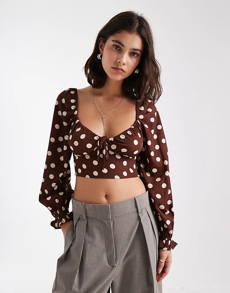 Коричневая майка-доярка New Look с длинными рукавами в горошек
Коричневая майка-доярка New Look с длинными рукавами в горошек