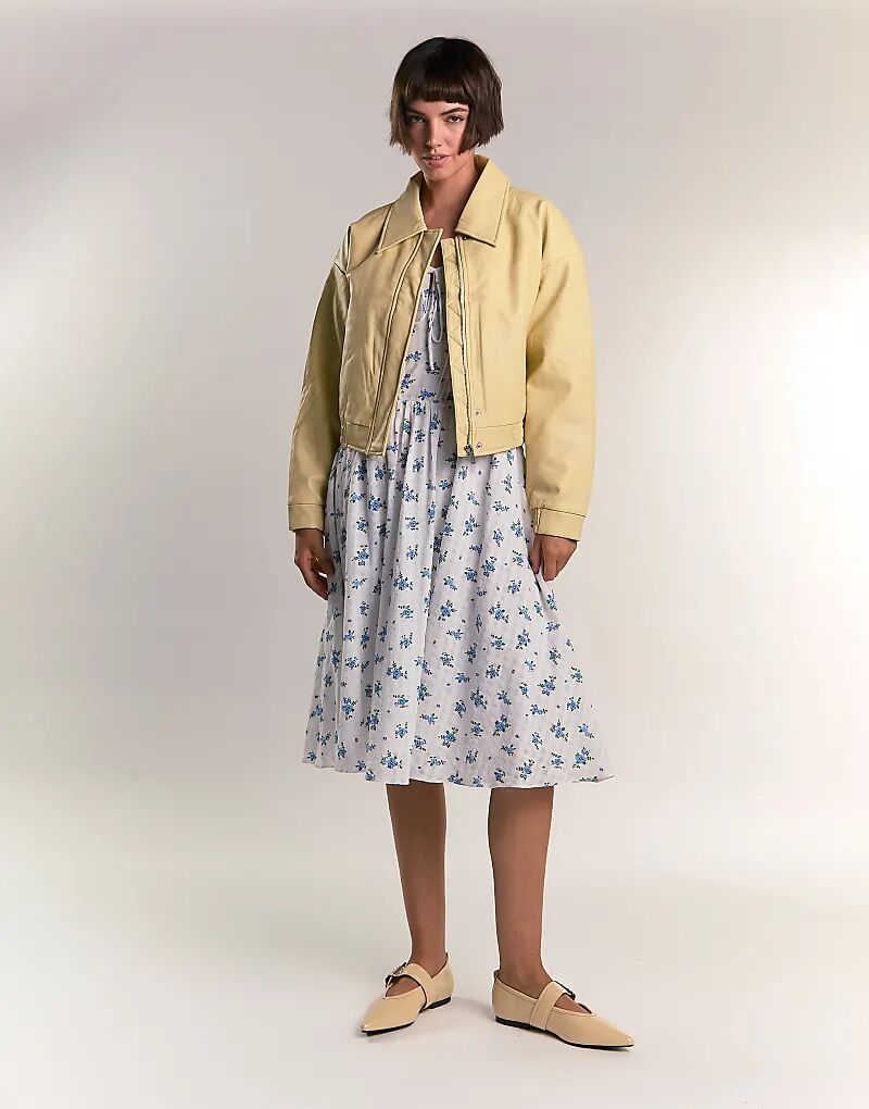 Glamorous куртка на молнии с воротником цвета пахты
Glamorous куртка на молнии с воротником цвета пахты