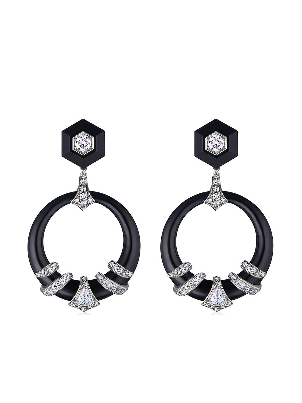 Серьги из белого золота и платины с бриллиантами и нефритом FRED LEIGHTON, серебяный
Серьги из белого золота и платины с бриллиантами и нефритом FRED LEIGHTON, серебяный