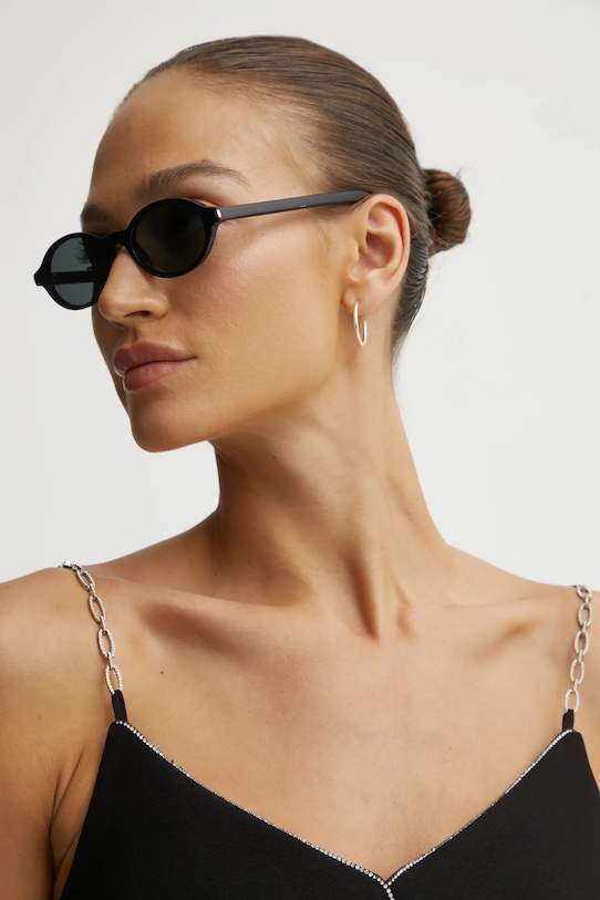 Солнцезащитные очки Saint Laurent, черный
Солнцезащитные очки Saint Laurent, черный