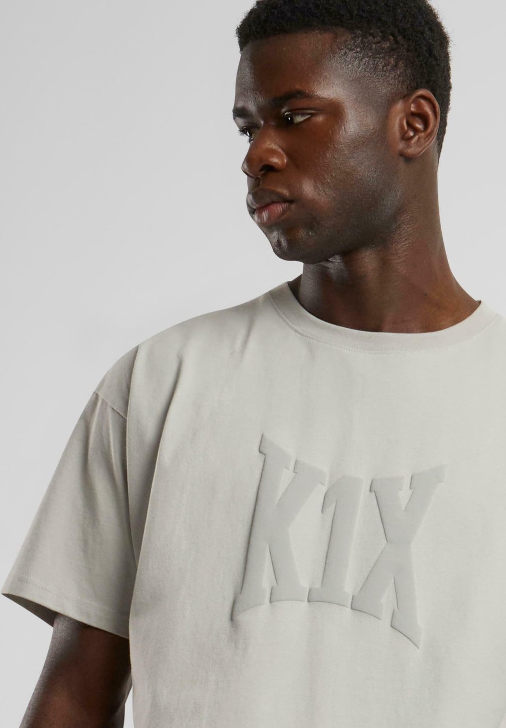 Футболка с принтом BASKETBALL K1X, серый
Футболка с принтом BASKETBALL K1X, серый