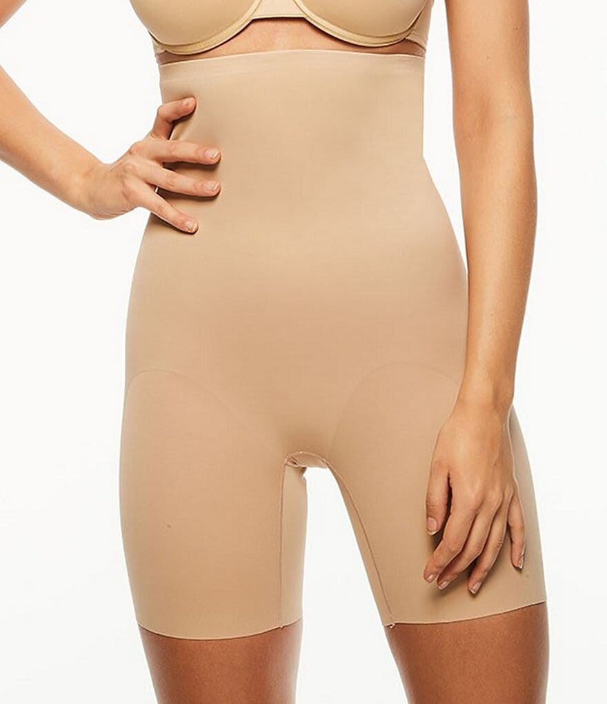 Корректирующее белье для длинных ног Chantelle Basic Shaping с высокой талией, бежевый
Корректирующее белье для длинных ног Chantelle Basic Shaping с высокой талией, бежевый