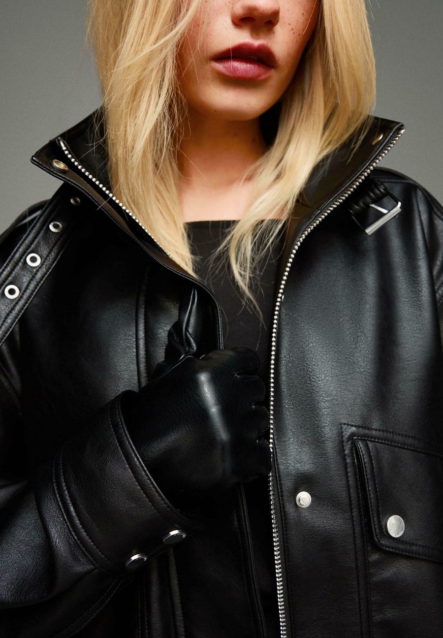 Перчатки Bershka Gloves, Black
Перчатки Bershka Gloves, Black