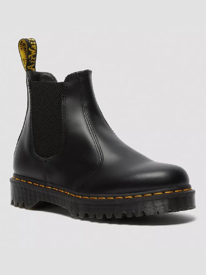 Кожаные ботинки челси черного цвета Dr. Martens
Кожаные ботинки челси черного цвета Dr. Martens