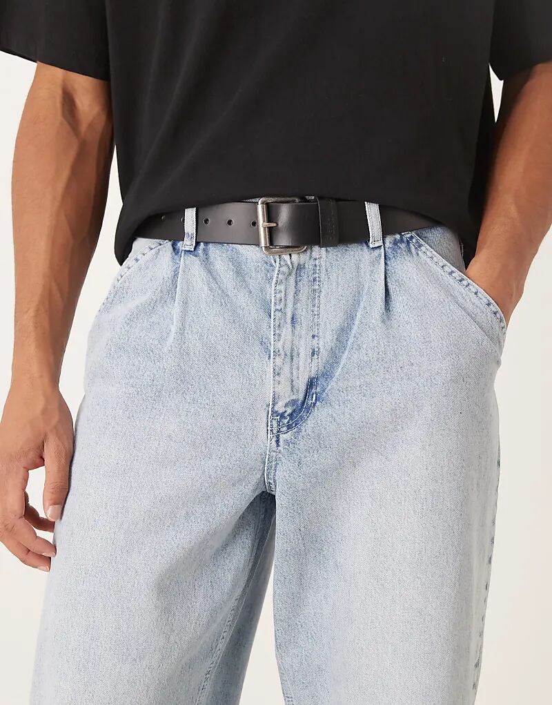 Ремень Barbour Allanton из кожи черного цвета
Ремень Barbour Allanton из кожи черного цвета