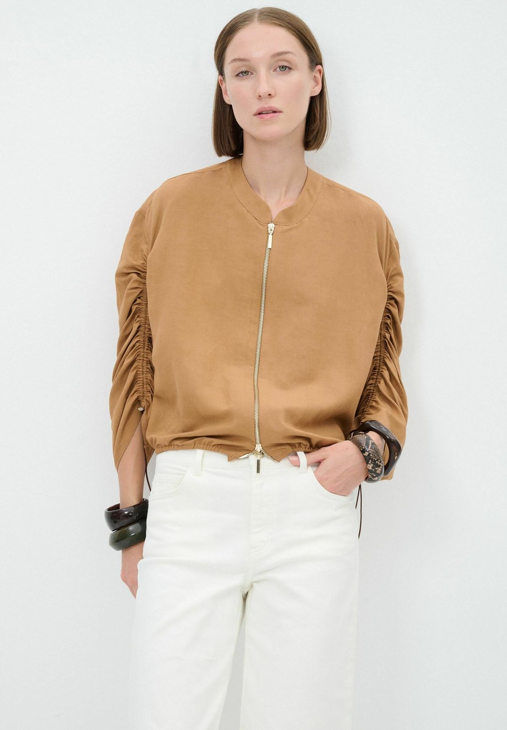 Летняя куртка adL, коричневый
Летняя куртка adL, коричневый