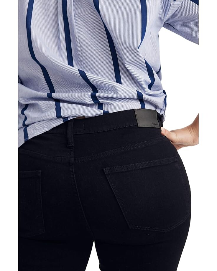 Джинсы Madewell Roadtripper Jeans in Bennett Black, цвет Bennet Wash
Джинсы Madewell Roadtripper Jeans in Bennett Black, цвет Bennet Wash