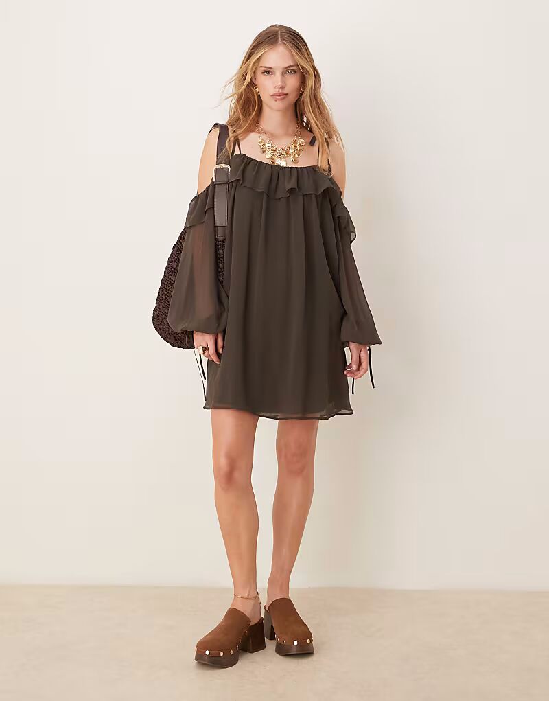 ASOS DESIGN мини-платье-халат с открытыми плечами в угольном цвете