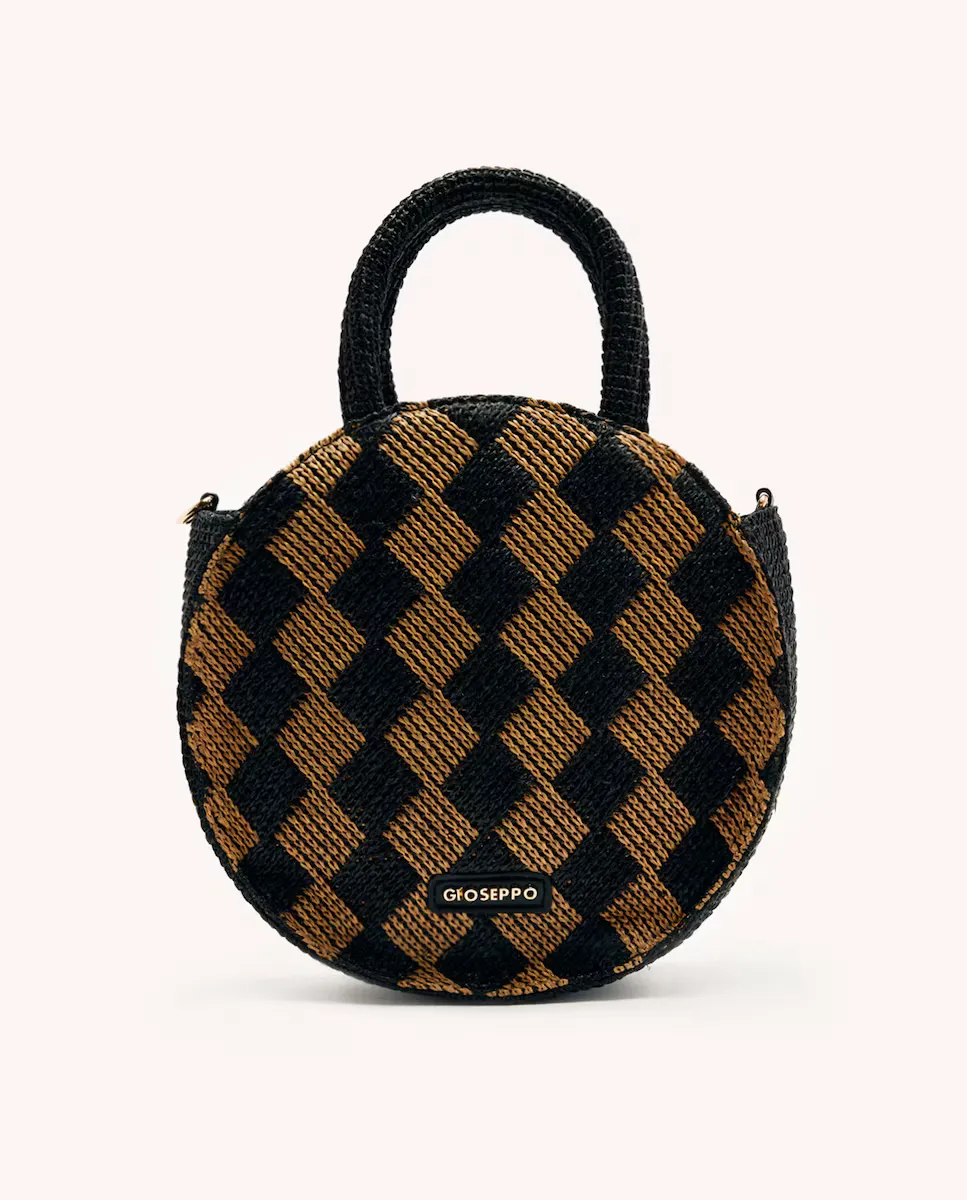 Сумка через плечо со съемной регулируемой ручкой и застежкой-молнией Gioseppo, черный
Сумка через плечо со съемной регулируемой ручкой и застежкой-молнией Gioseppo, черный