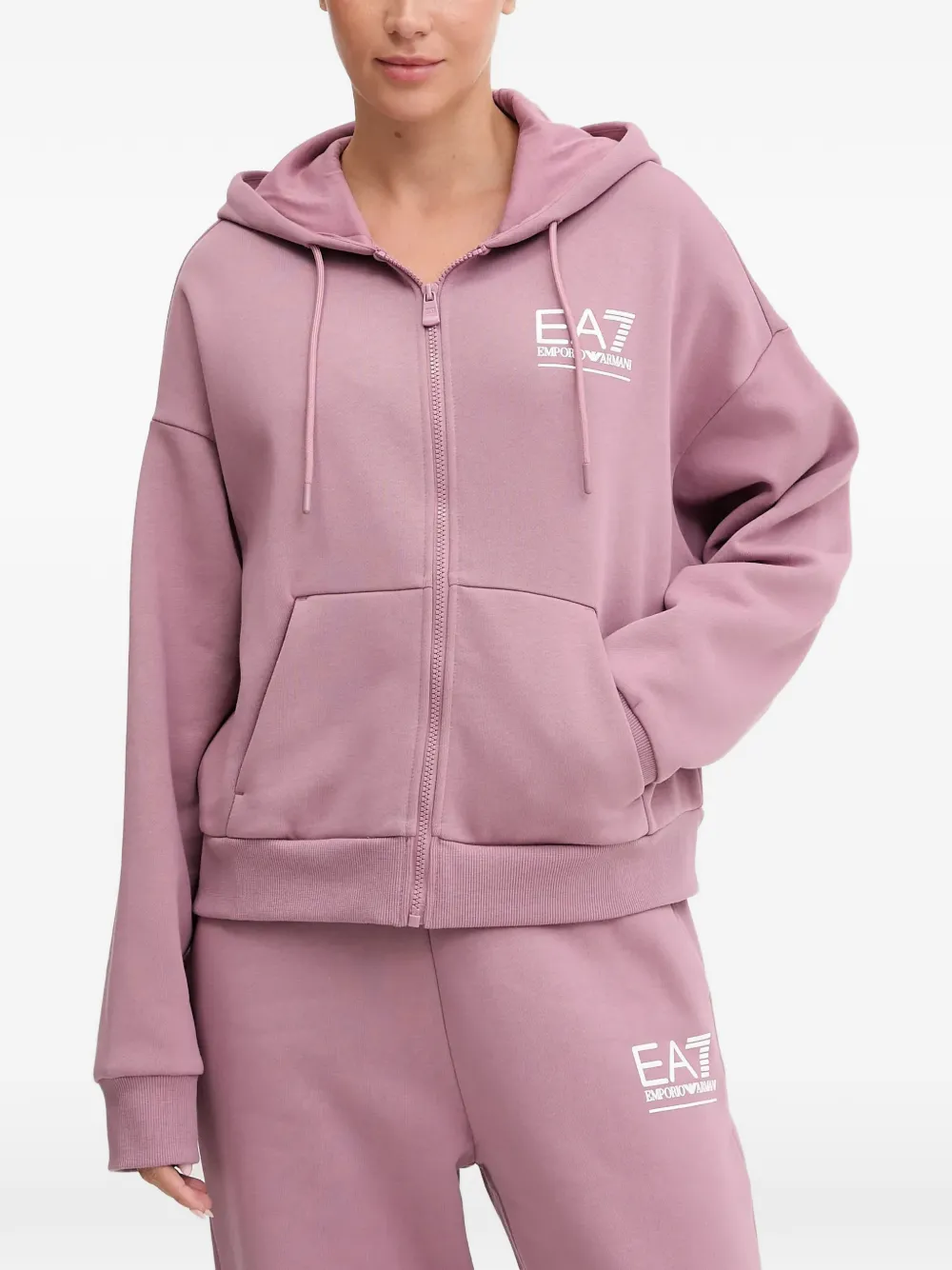 Спортивный костюм с логотипом Ea7 Emporio Armani, розовый
Спортивный костюм с логотипом Ea7 Emporio Armani, розовый