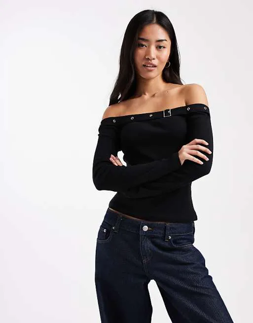 Черный топ с открытыми плечами и пряжкой ASOS DESIGN
Черный топ с открытыми плечами и пряжкой ASOS DESIGN